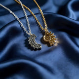 Collier Lune et Soleil en zircons (doré)