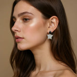 Clous d'Oreilles Lune Zircon à Visser porté