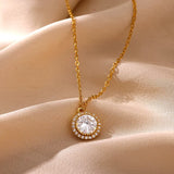 Collier Fleur Zircons Chaîne Dorée