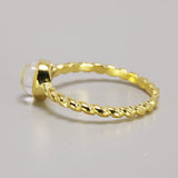 bague pierre de lune couleur or