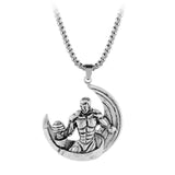 collier croissant de lune pour homme avec haltère