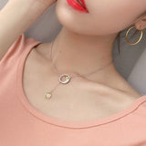 collier demi-lune associé au soleil