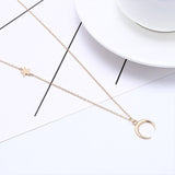 collier lune vers le bas en or