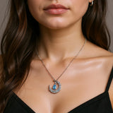 Collier Lune Goutte Zircone (Argent) porté
