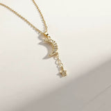 Collier Lune et Étoile Zircons Doré