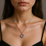 Collier Cœur Zircon couleur argent Doré porté