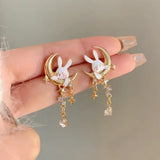 Boucles d'oreilles lune asymétriques pendantes