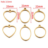 Boucles d'oreilles géométriques ajourées en acier