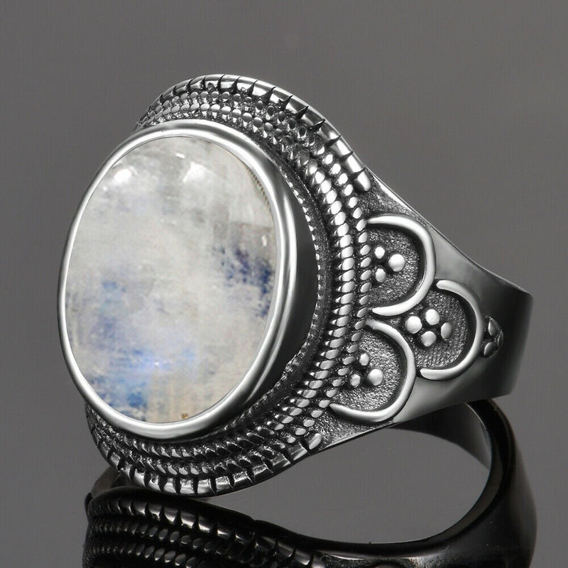 Ancienne bague argent grenat pierre de lune ring silver tail à Paris Ancienne bague argent grenat pierre de lune ring silver tail à Paris