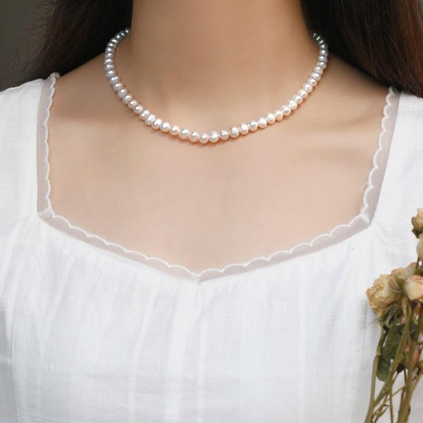collier pierre de lune avec perles au ras de cou